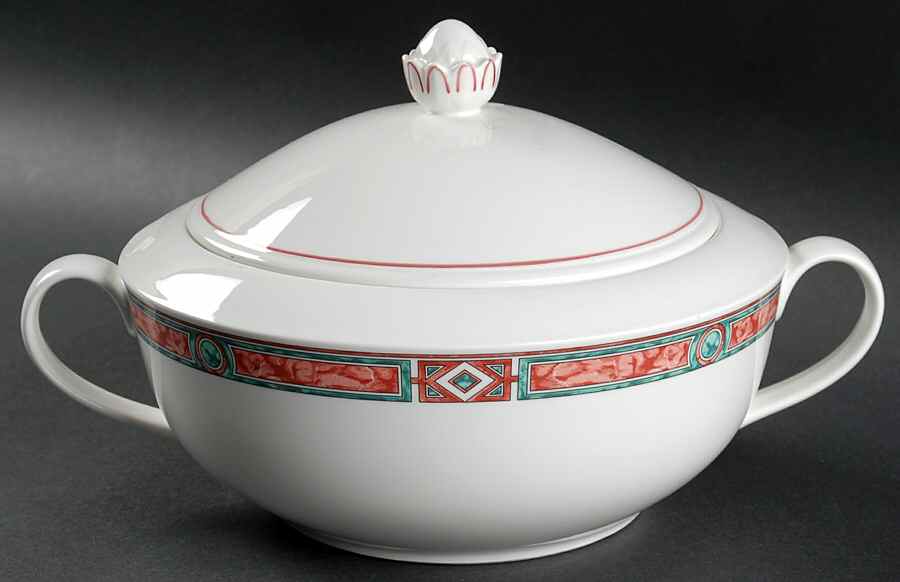 Rialto Round Covered Vegetable by Villeroy & Boch-1