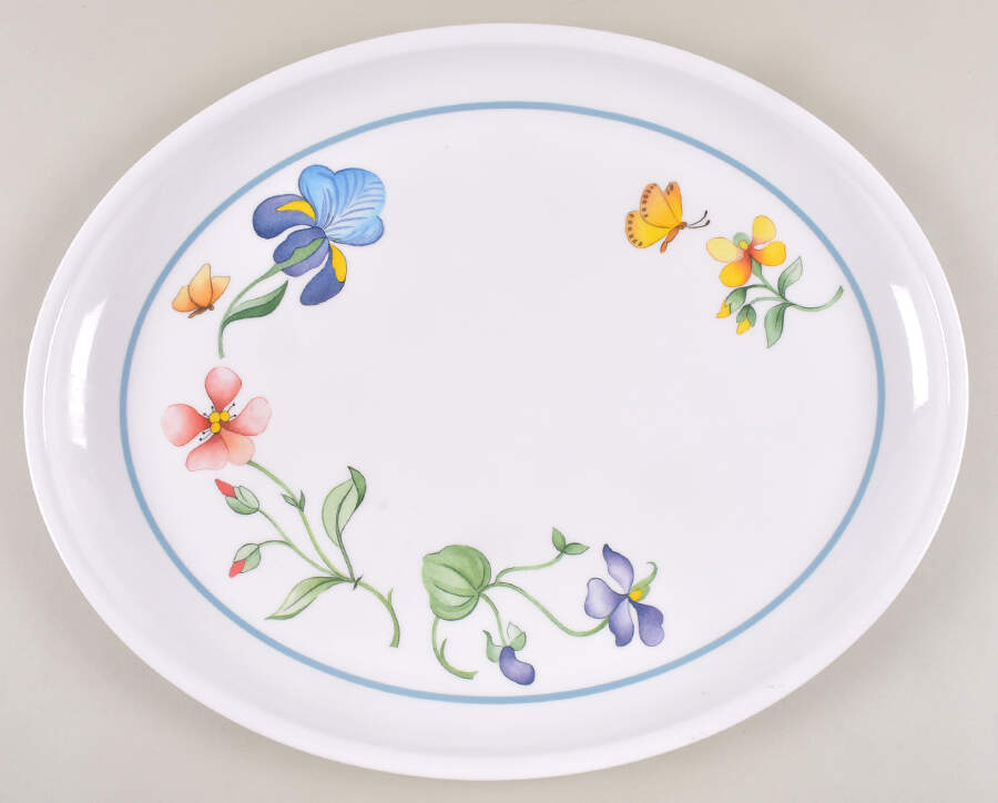 Riviera 19" Plastic Serving Tray by Villeroy & Boch-1