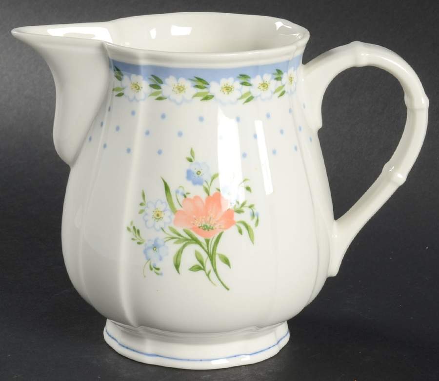 Romantica 16 Oz Pitcher by Villeroy & Boch-1