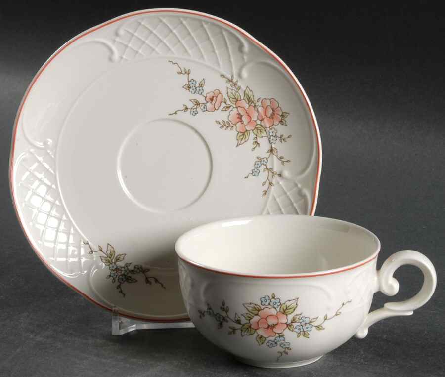 Rosette Flat Cup & Saucer Set by Villeroy & Boch-1