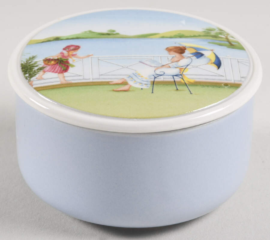Romantic Seasons 3" Candy Box & Lid by Villeroy & Boch-1