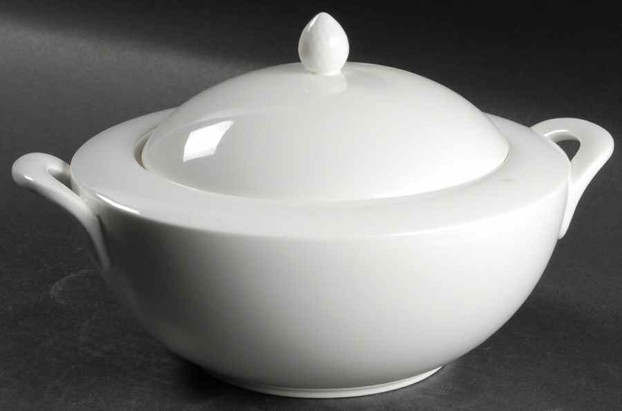 Royal Weiss Round Covered Vegetable by Villeroy & Boch-1