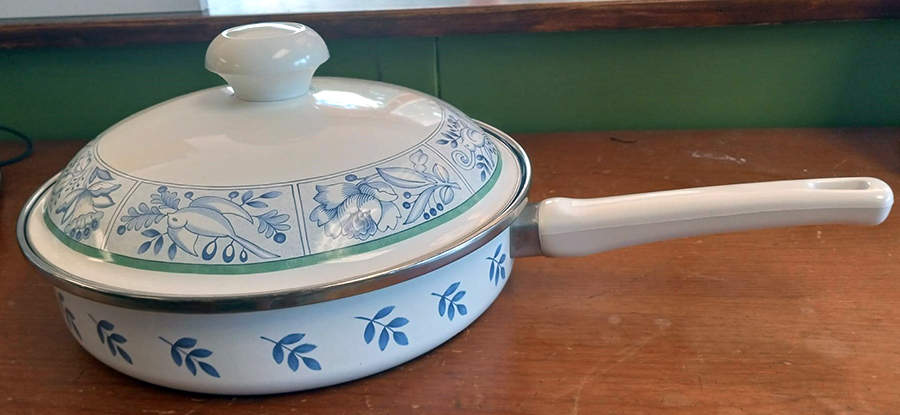 Switch 3  10" Metal Skillet & Lid by Villeroy & Boch-1