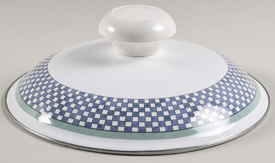 Switch 3  Lid for 2.5 Quart Metal Stew Pot by Villeroy & Boch-1