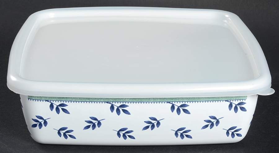 Switch 3  8" Metal Square Baker W/Plastic Lid by Villeroy & Boch-1