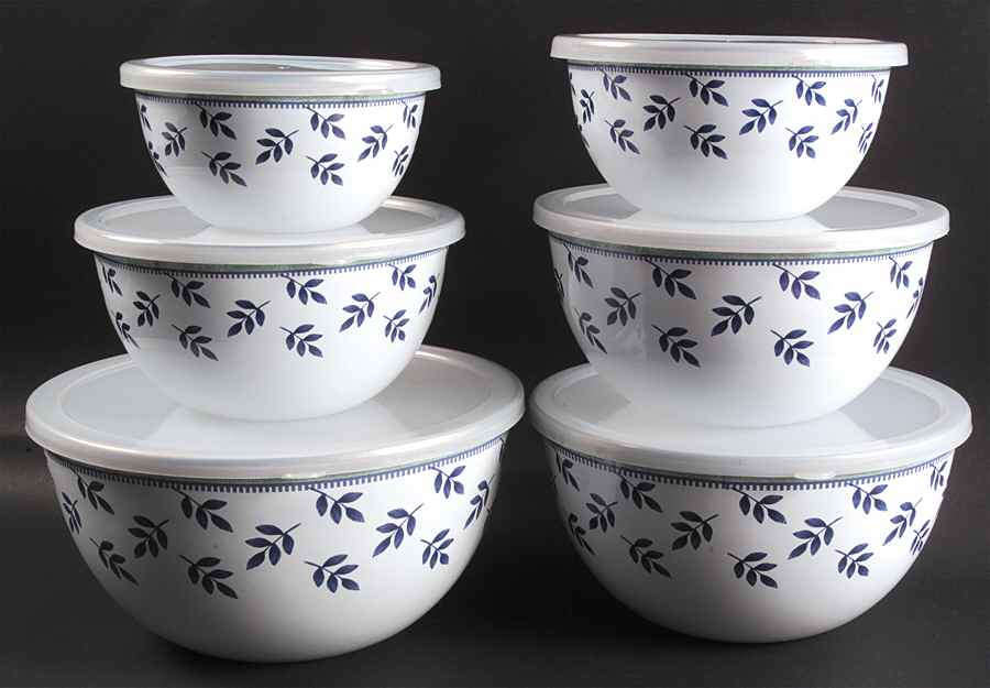 Switch 3  Metal Nesting Mixing Bowl Set,6 Bowls&Plastic Lids by Villeroy & Boch-1