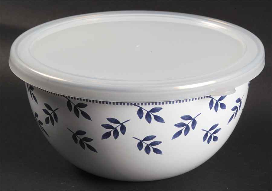 Switch 3  6" Metal Mixing Bowl & Plastic Lid by Villeroy & Boch-1