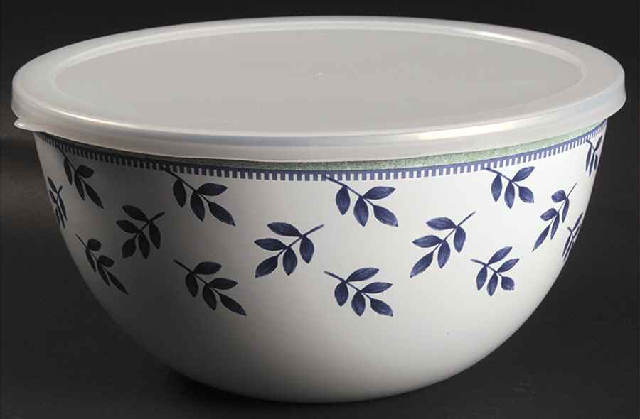 Switch 3  9" Metal Mixing Bowl & Plastic Lid by Villeroy & Boch-1