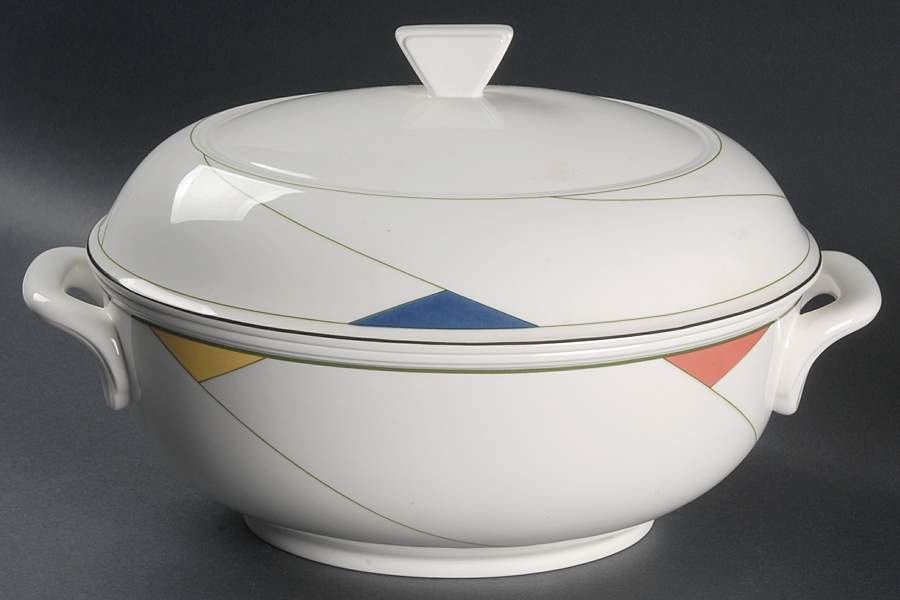 Trio Oval Tureen & Lid by Villeroy & Boch-1