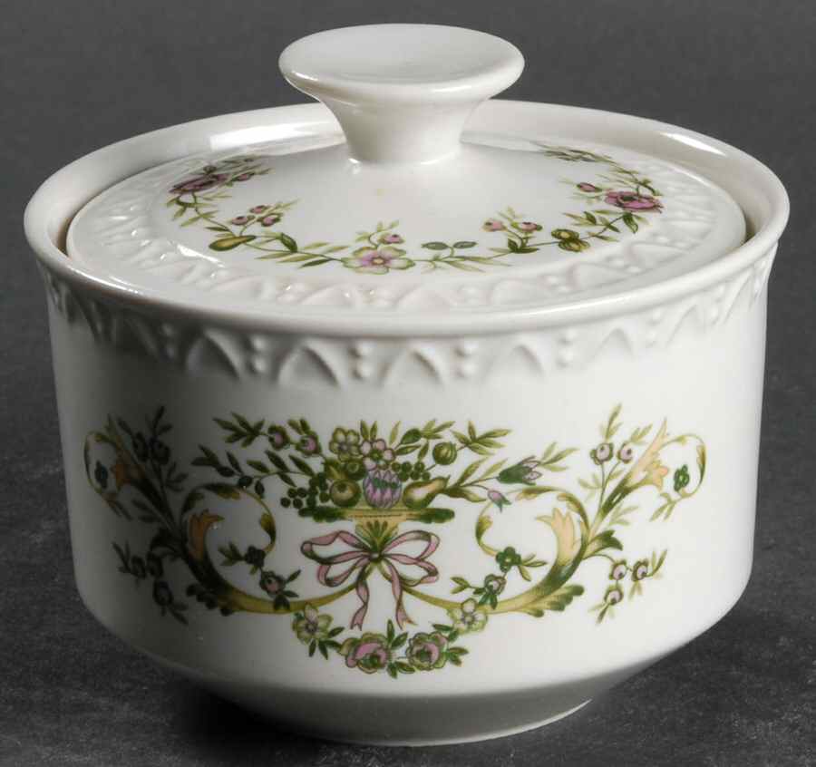Trianon Sugar Bowl & Lid by Villeroy & Boch-1