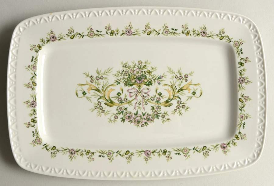 Trianon 11" Oval Serving Platter by Villeroy & Boch-1