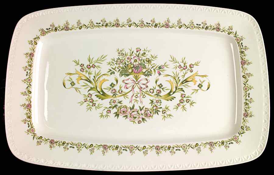 Trianon 17" Oval Serving Platter by Villeroy & Boch-1