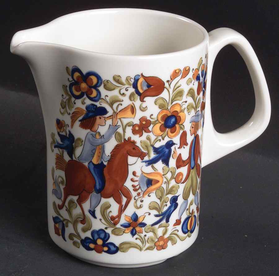 Troubadour 12 Oz Pitcher by Villeroy & Boch-1