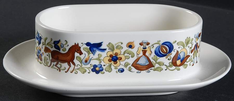 Troubadour Gravy Boat with Attached Underplate by Villeroy & Boch-1