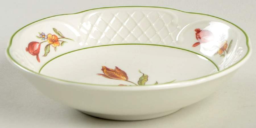 Tulipe Fruit/Dessert (Sauce) Bowl by Villeroy & Boch-1