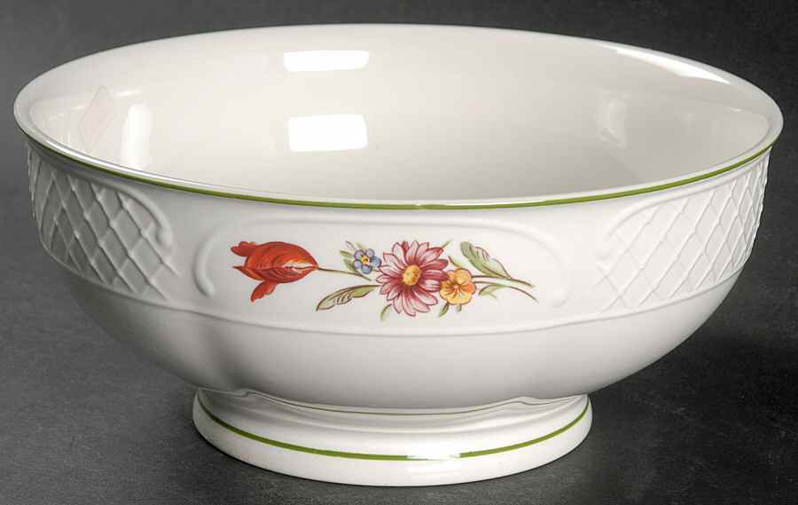 Tulipe 7" Round Vegetable Bowl by Villeroy & Boch-1