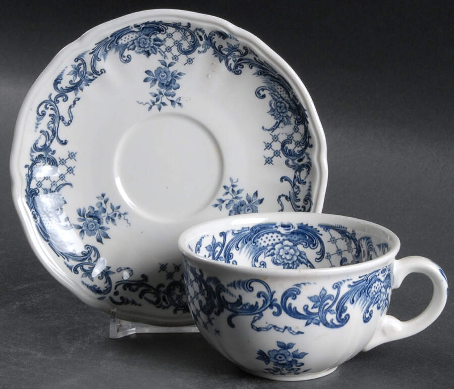 Valeria Blue Flat Cup & Saucer Set by Villeroy & Boch-1