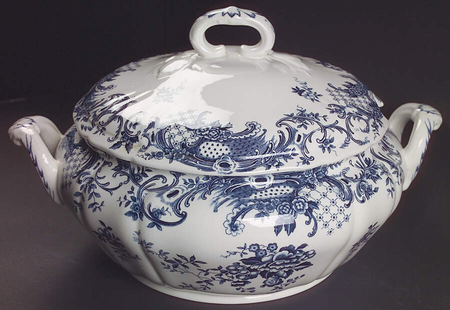 Valeria Blue Tureen &  Lid by Villeroy & Boch-1