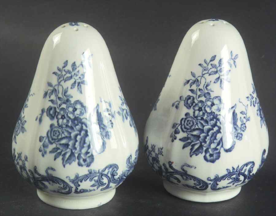 Valeria Blue Salt & Pepper Set by Villeroy & Boch-1