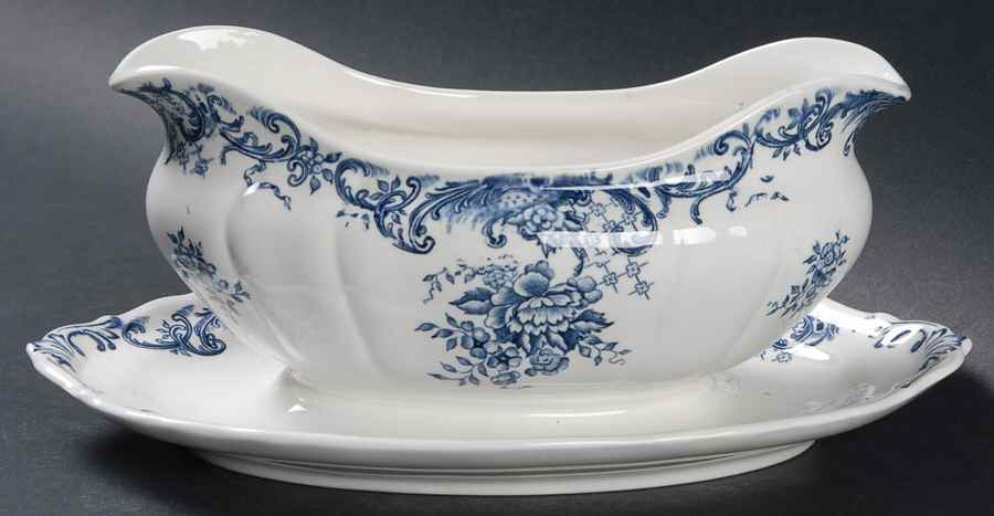 Valeria Blue Gravy Boat with Attached Underplate by Villeroy & Boch-1