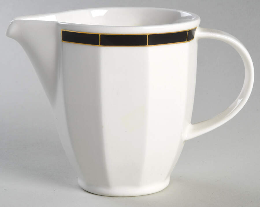 Varia Black and Gold Creamer by Villeroy & Boch-1
