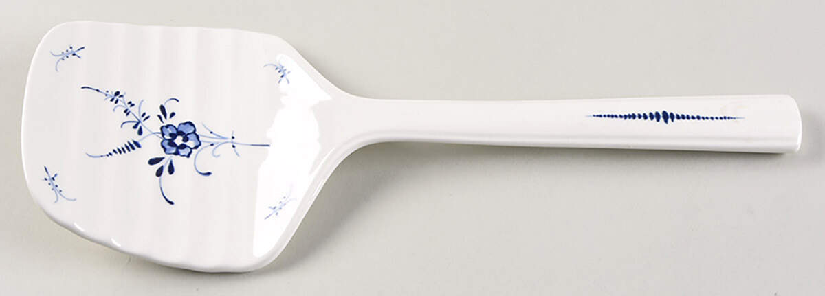 Vieux Luxembourg All Ceramic Asparagus Server by Villeroy & Boch-1
