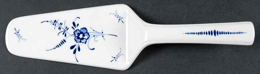Vieux Luxembourg Solid Ceramic Pie/Cake Server by Villeroy & Boch-1