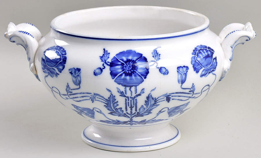 VIL1 Tureen No Lid by Villeroy & Boch-1
