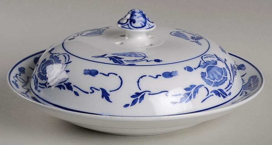VIL1 Muffin Dish & Lid by Villeroy & Boch-1
