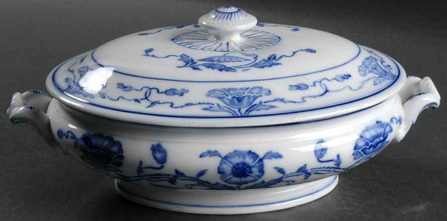 VIL1 Oval Covered Vegetable by Villeroy & Boch-1