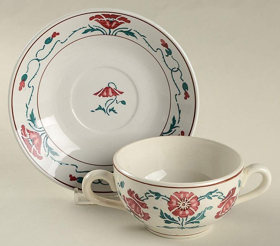 VIL2 Flat Bouillon Cup & Saucer by Villeroy & Boch-1