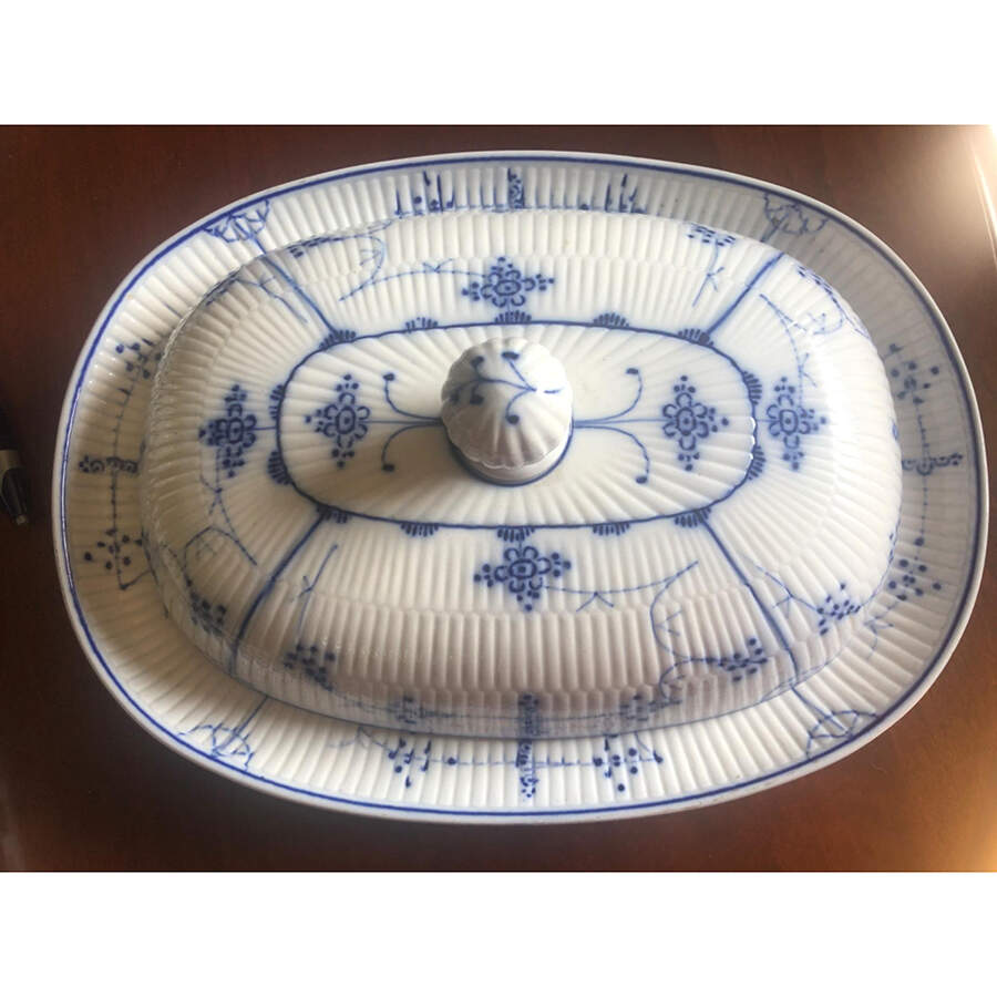 VIL7 Oval Covered Vegetable by Villeroy & Boch-1