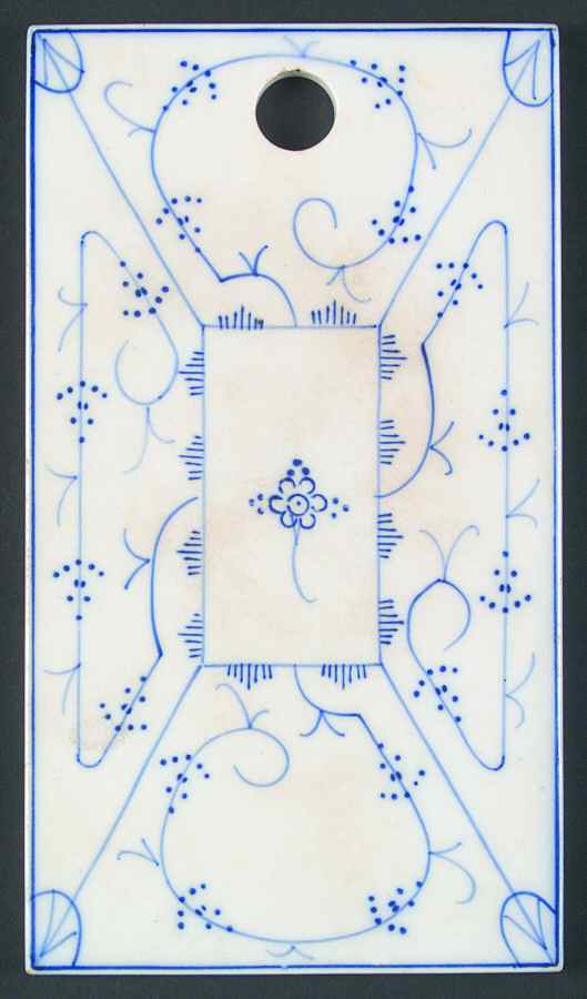 VIL7 Cheese Trivet by Villeroy & Boch-1