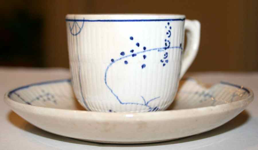 VIL7 Flat Cup & Saucer Set by Villeroy & Boch-1