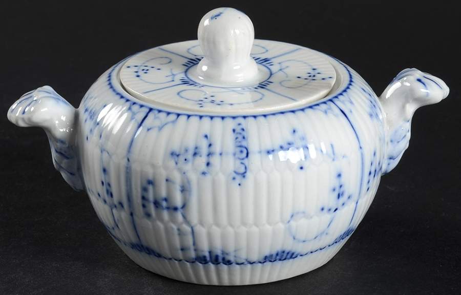 VIL7 Sugar Bowl & Lid by Villeroy & Boch-1