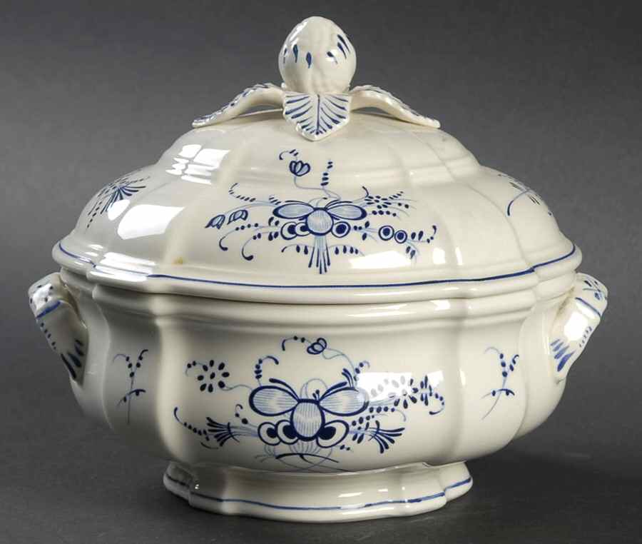 Vieux Septfontaines Candy Box & Lid by Villeroy & Boch-1