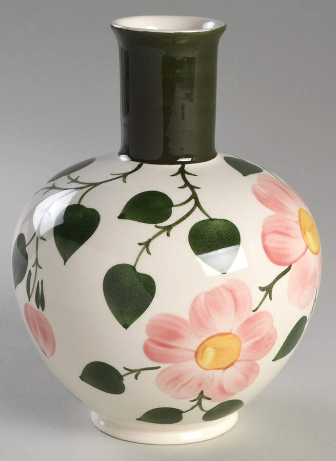 Wild Rose (Pink Flowers) 7" Vase by Villeroy & Boch-1