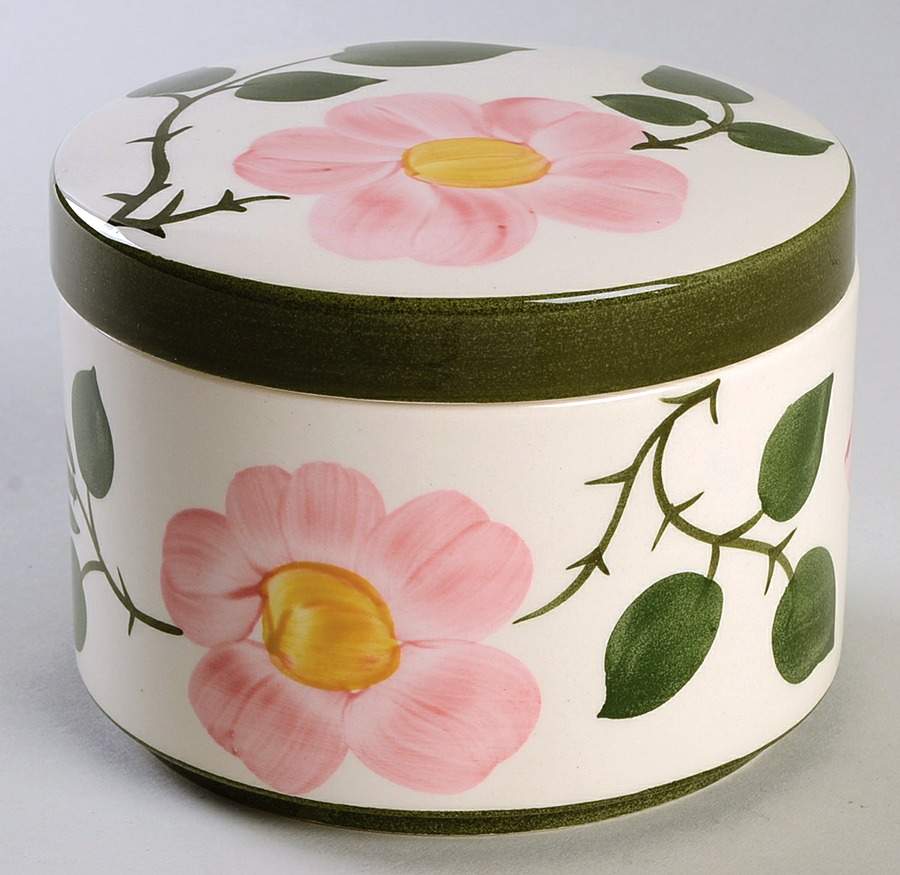 Wild Rose (Pink Flowers) Candy Box & Lid by Villeroy & Boch-1