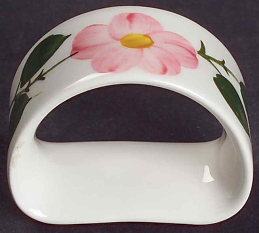 Wild Rose (Pink Flowers) Napkin Ring by Villeroy & Boch-1