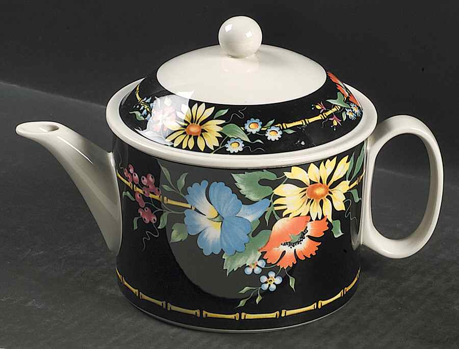 Xenia Teapot & Lid by Villeroy & Boch-1