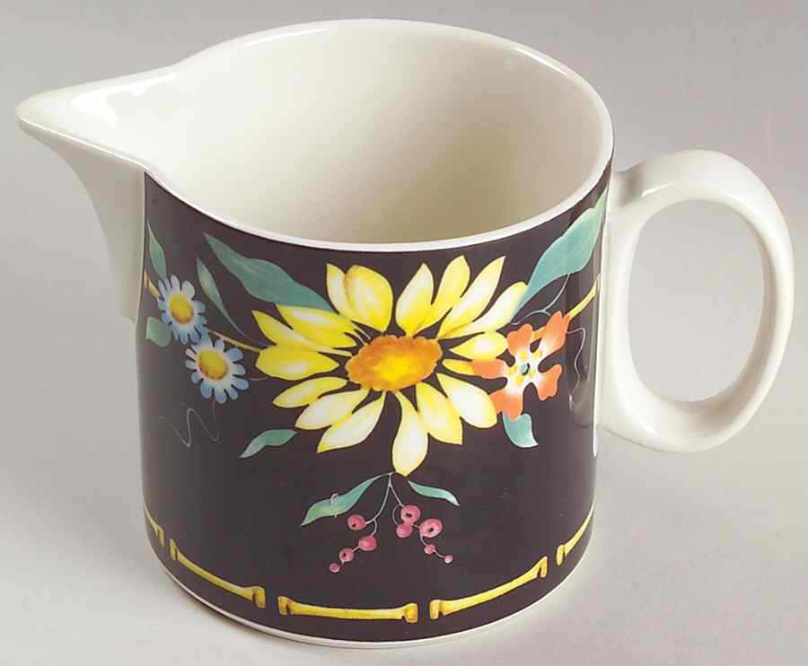Xenia Creamer by Villeroy & Boch | Replacements, Ltd.