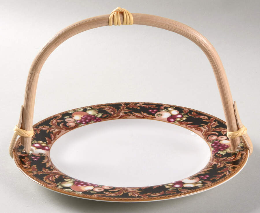 Avalon 5 3/8"-5 5/8" Bamboo Handled Serving Plate  HC by Vitromaster-1
