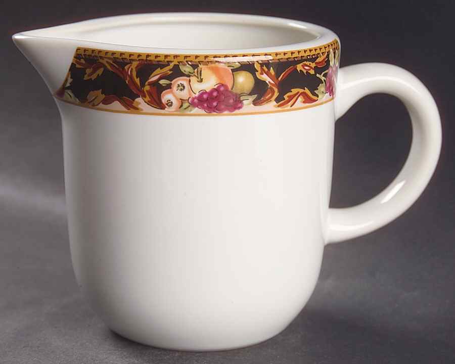 Avalon Creamer by Vitromaster-1