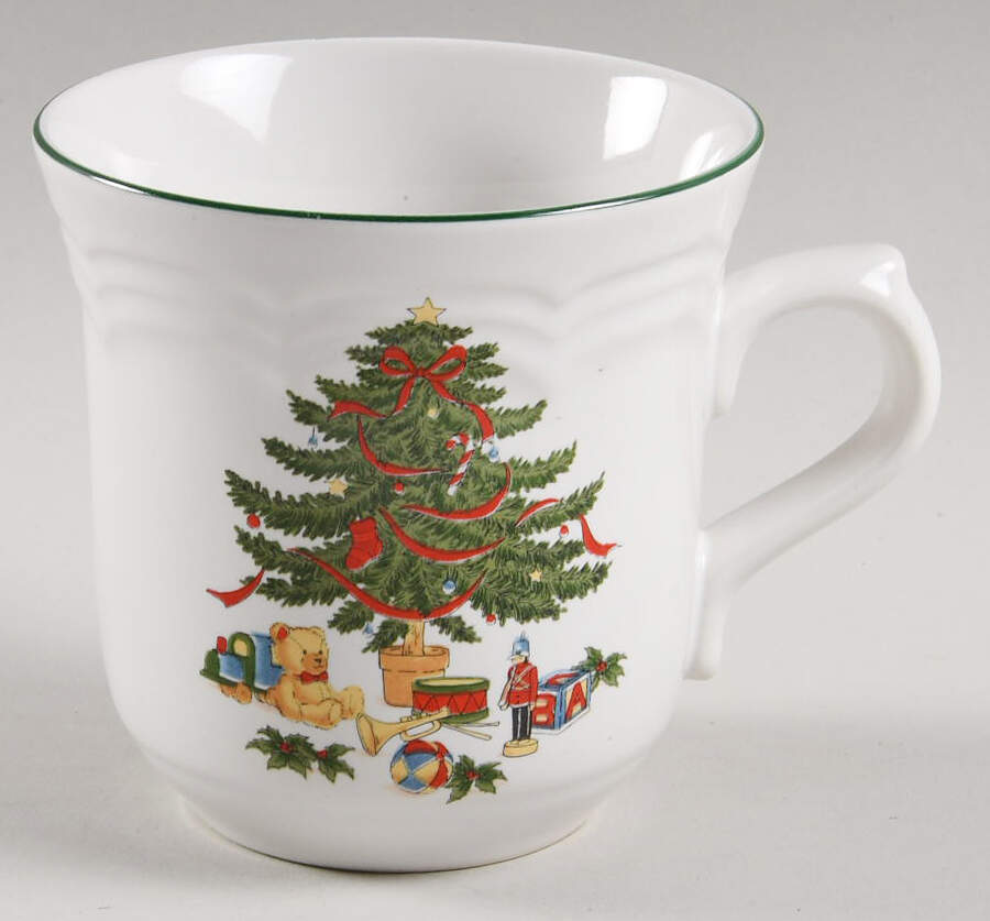 Christmas Tree Flat Cup by Vitromaster-1