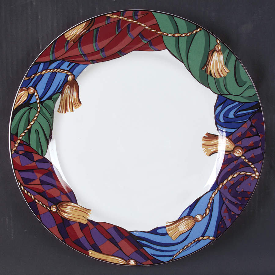 Curtain Call 12" Chop Plate (Round Platter) by Vitromaster-1