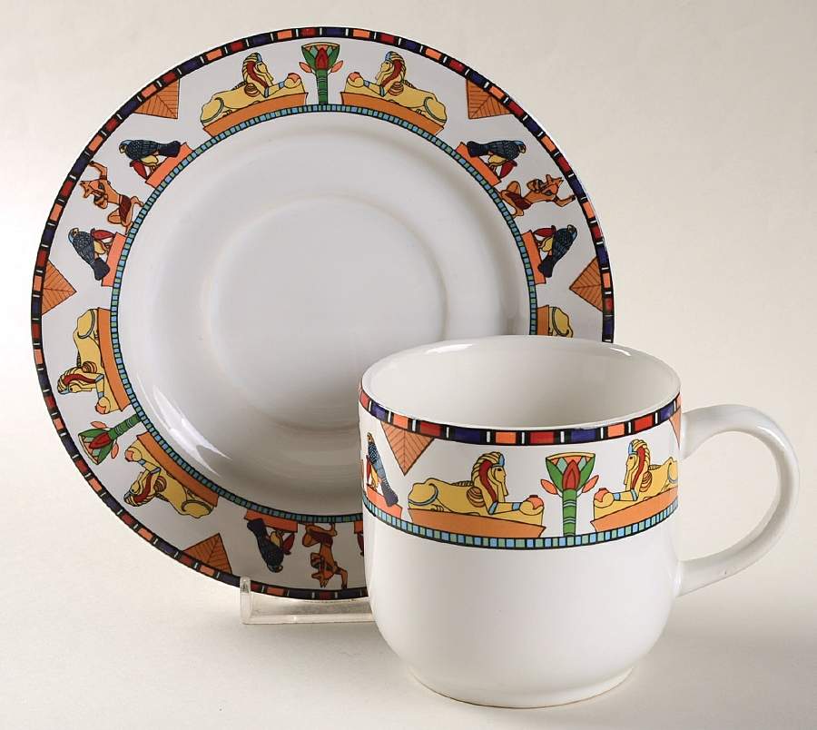 Isis Flat Cup & Saucer Set by Vitromaster-1