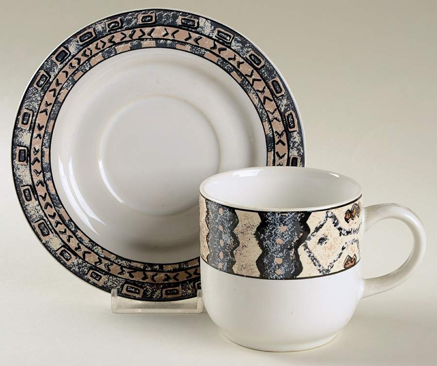 Mali Flat Cup & Saucer Set by Vitromaster-1