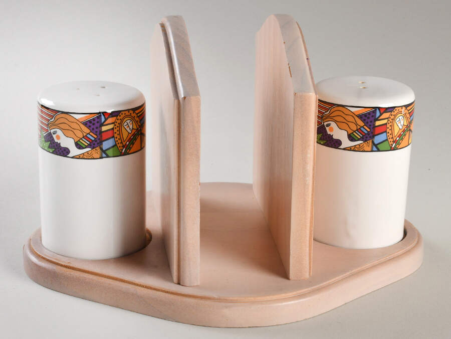 Metropolitan Napkin/Salt and Pepper Tray Set by Vitromaster-1