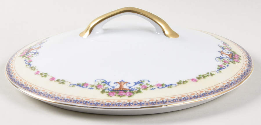 Dorset Lid for Round Vegetable by Victoria (Czech)-1