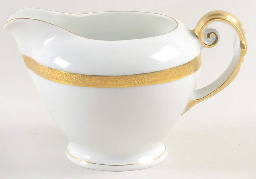 VIT10  Creamer by Victoria (Czech)-1